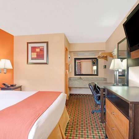 Days Inn By Wyndham Independence Luaran gambar