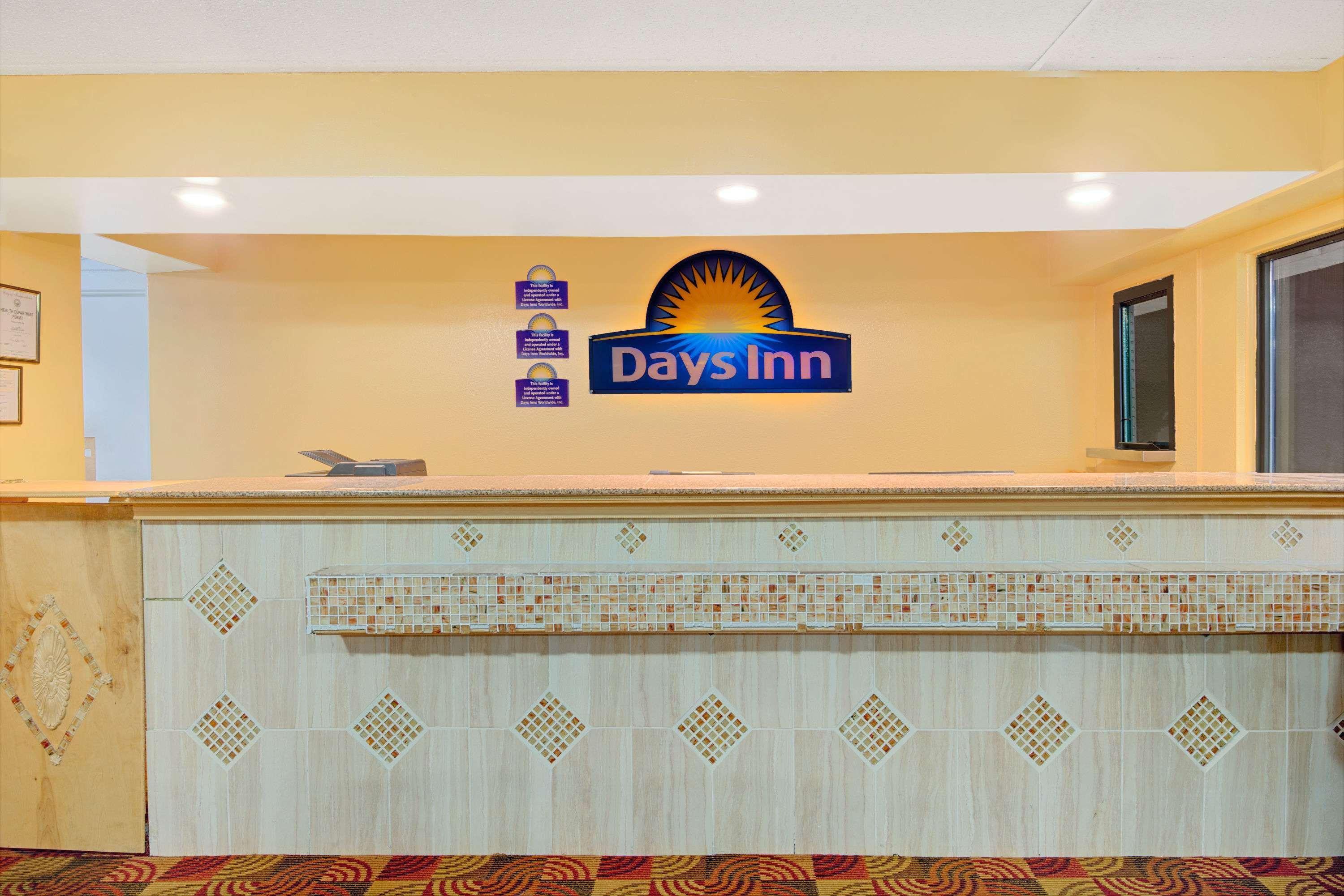 Days Inn By Wyndham Independence Luaran gambar