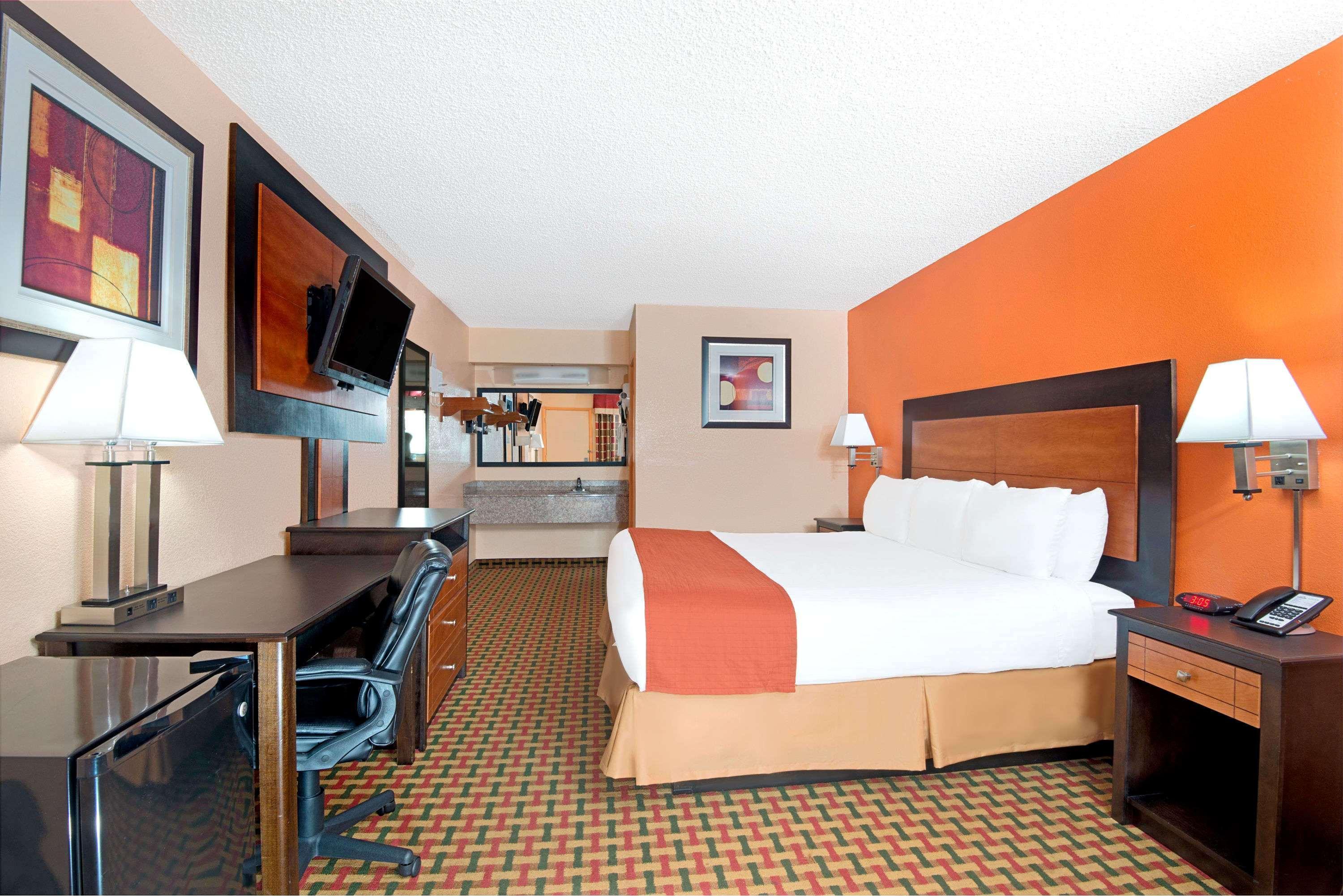 Days Inn By Wyndham Independence Luaran gambar